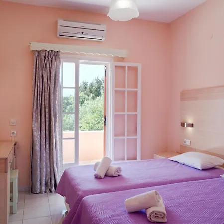Διαμέρισμα Dora Pagoi 3 *