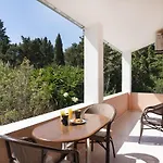 Dora Pagoi 3 Apartment *