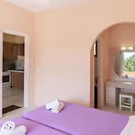 Dora Pagoi 3