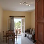 Dora Pagoi 3 Lejlighed *